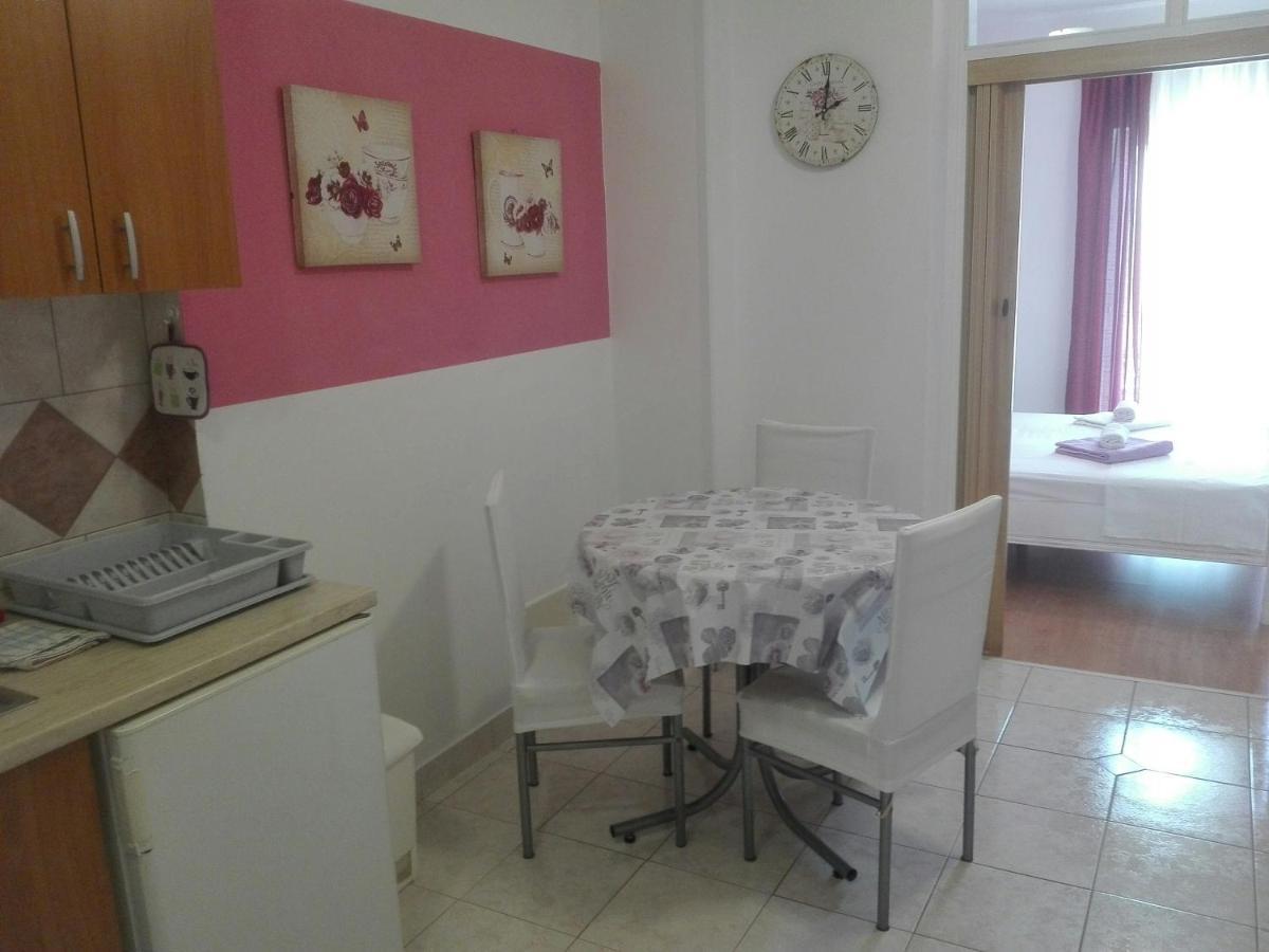 Apartments Vodopija 300M To The Beach Светі Филип-і-Яков Екстер'єр фото