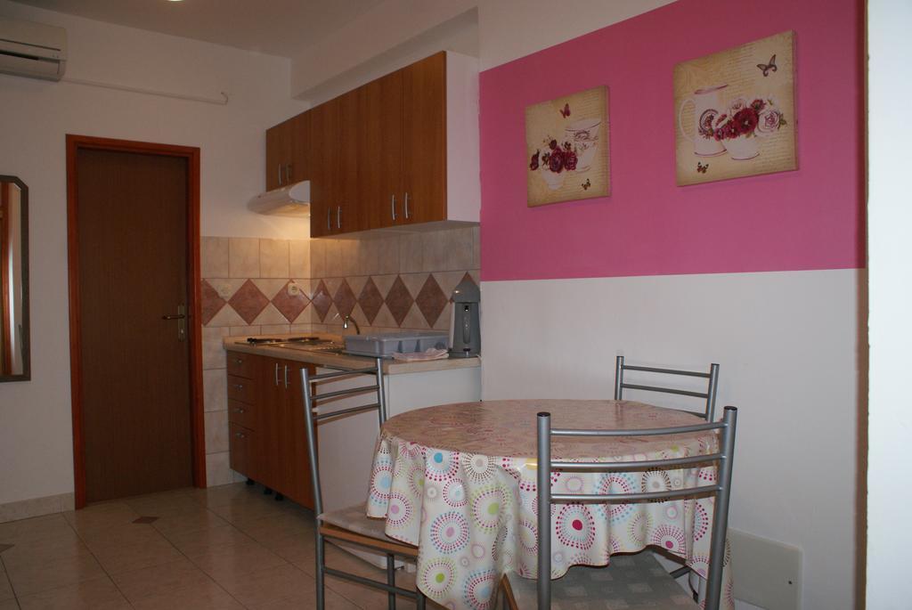 Apartments Vodopija 300M To The Beach Светі Филип-і-Яков Екстер'єр фото