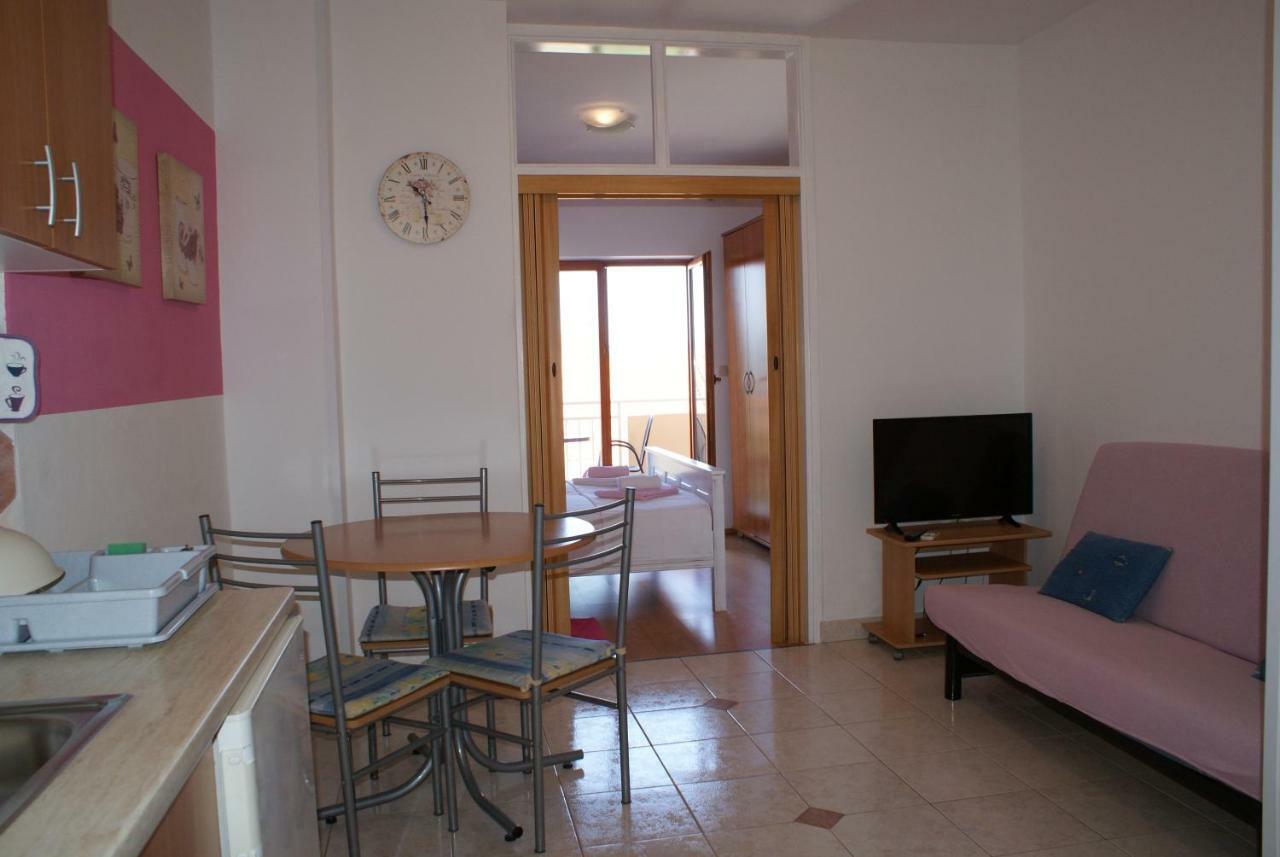 Apartments Vodopija 300M To The Beach Светі Филип-і-Яков Екстер'єр фото